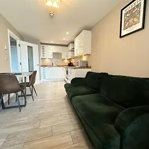Flash Sale City Centre Seafront 1 Bedroom Flat Bn1gre01 , Brighton United Kingdom